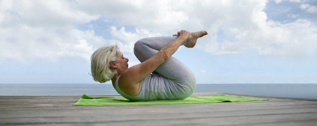 Yoga per anziani: i consigli degli esperti