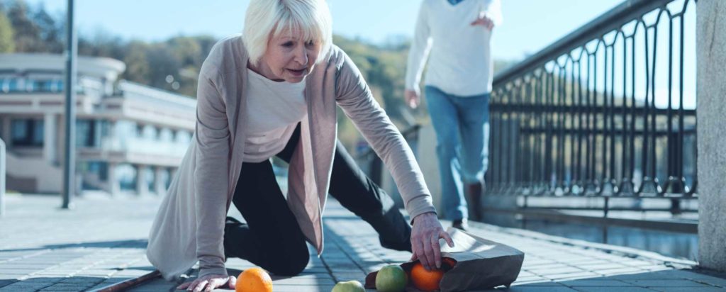 Cadute anziani: cosa fare. Prevenzione, cura, diagnosi