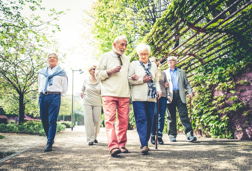 Vacanze per anziani autosufficienti in Lombardia? 4 mete ideali da non perdere