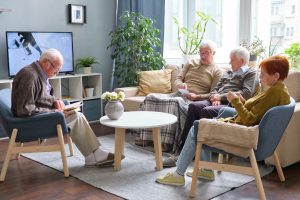 senior-people-during-leisure-time-in-nursing-home